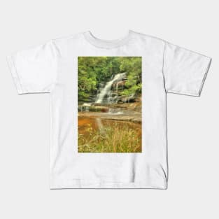 Somersby Falls .. with grass Kids T-Shirt